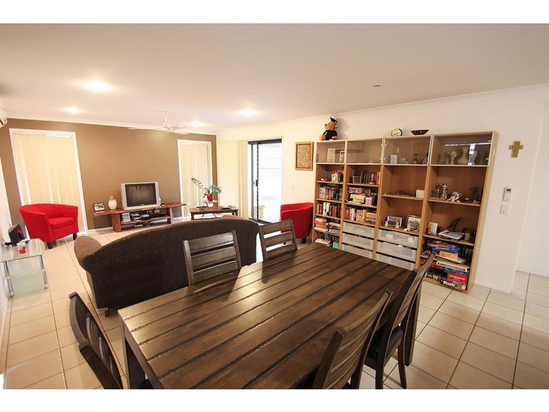 12 Acacia Crescent, Kallangur QLD 4503