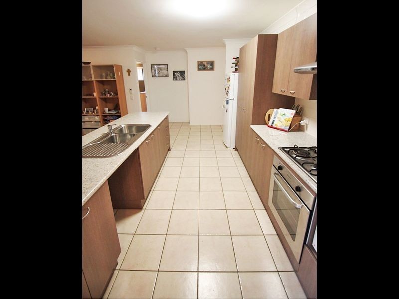 12 Acacia Crescent, Kallangur QLD 4503