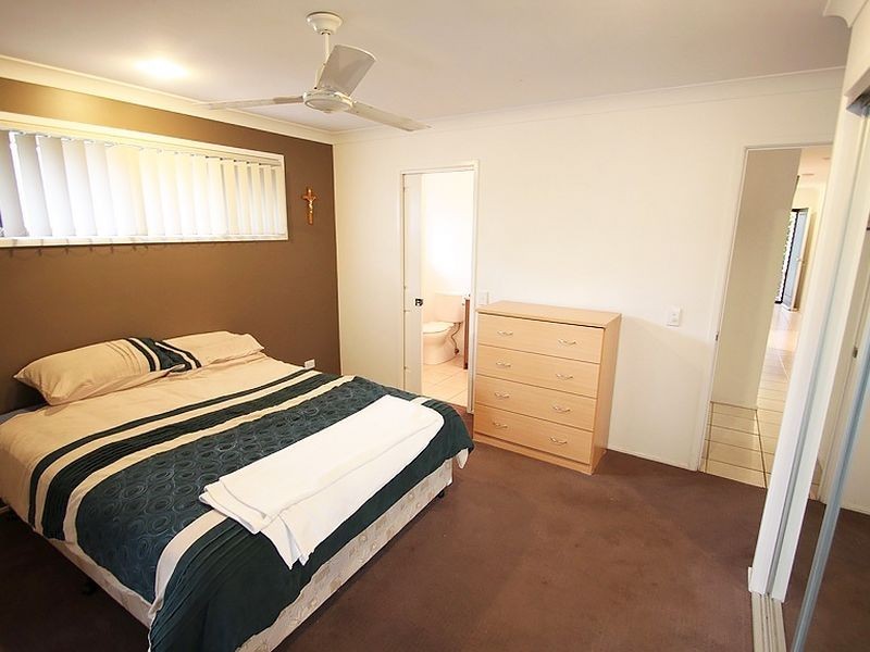 12 Acacia Crescent, Kallangur QLD 4503