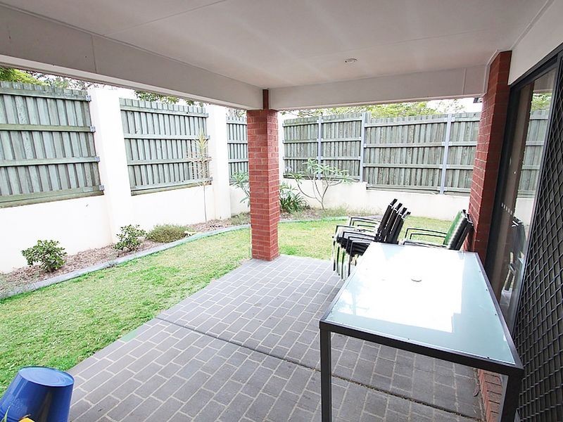 12 Acacia Crescent, Kallangur QLD 4503