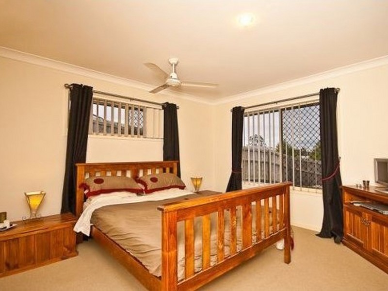 8 Aretha Lane, Narangba QLD 4504