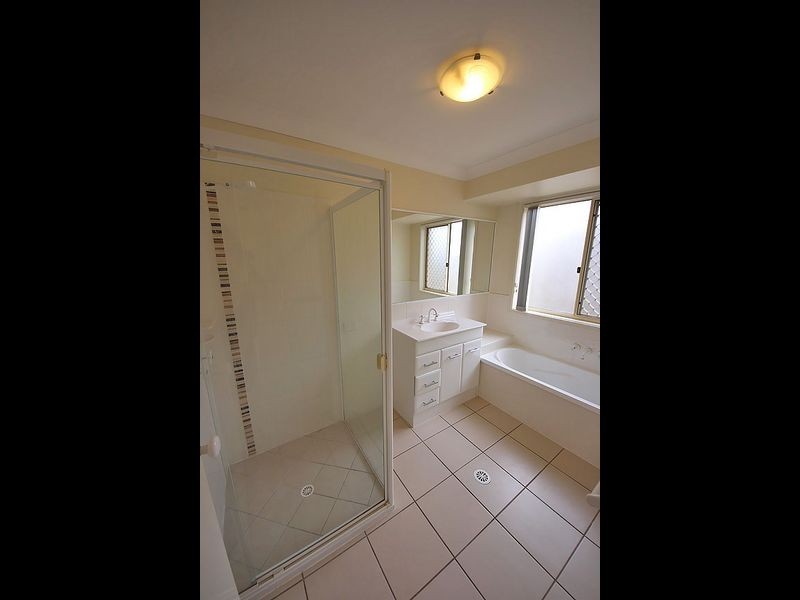 27 Lennon Boulevard, Narangba QLD 4504