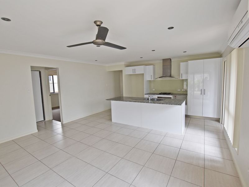 5 Toby Close, Kallangur QLD 4503