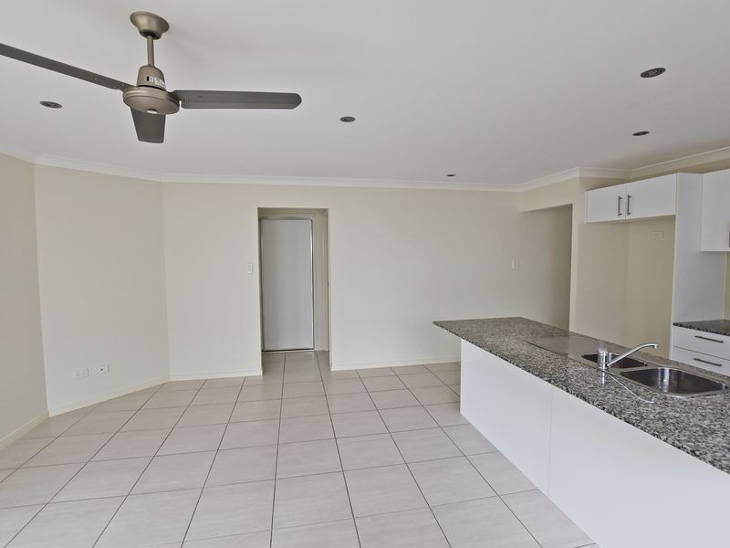 5 Toby Close, Kallangur QLD 4503