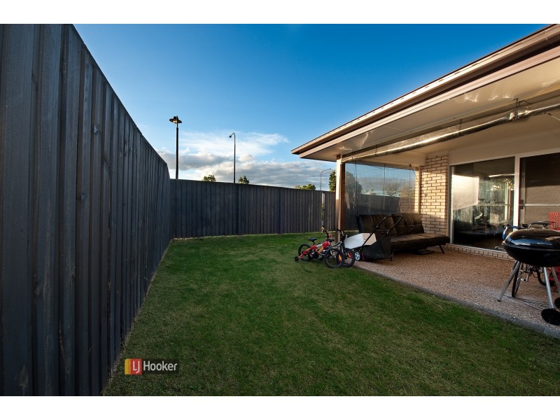 23 Severn Crescent, North Lakes QLD 4509