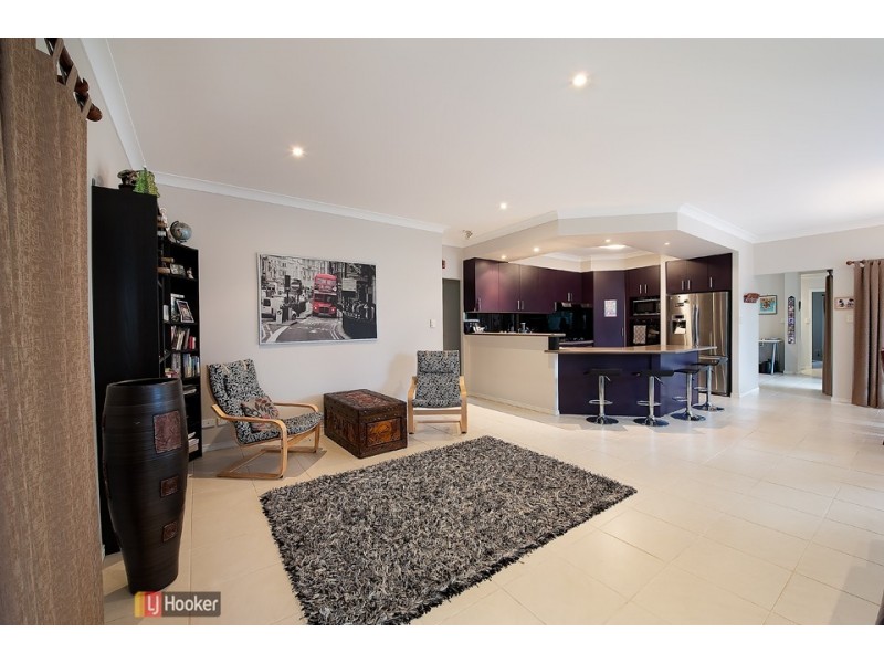 4 Brookfield Street, North Lakes QLD 4509