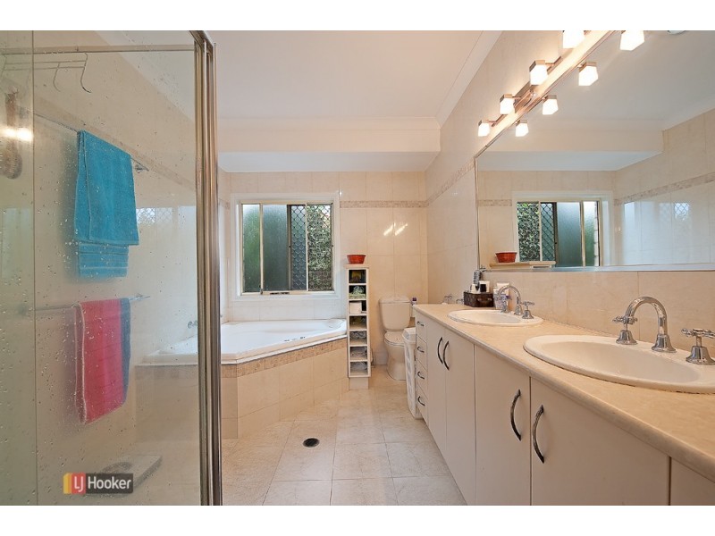 4 Brookfield Street, North Lakes QLD 4509