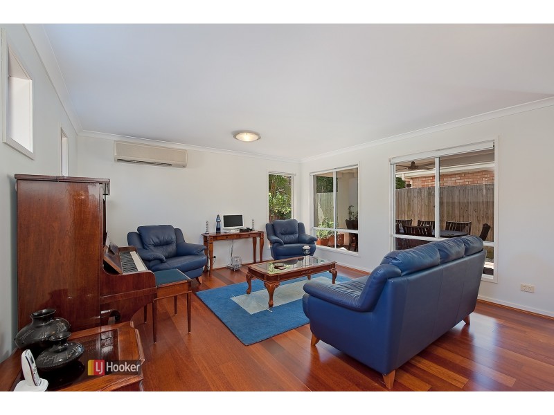 8 Satinash Court, North Lakes QLD 4509