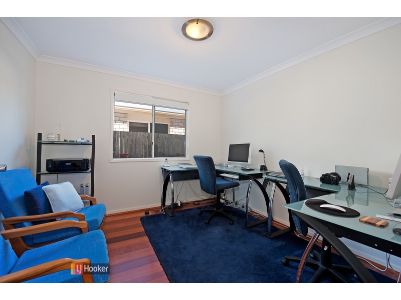 8 Satinash Court, North Lakes QLD 4509