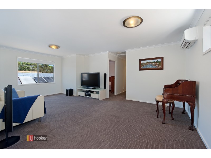 8 Satinash Court, North Lakes QLD 4509