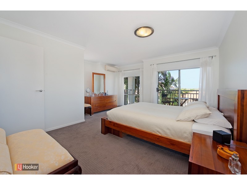 8 Satinash Court, North Lakes QLD 4509