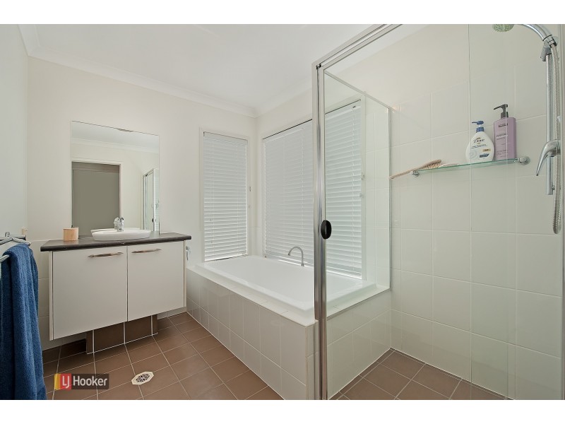 8 Satinash Court, North Lakes QLD 4509