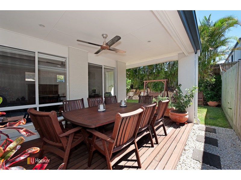 8 Satinash Court, North Lakes QLD 4509