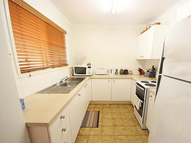 37 Melinda Court, Kallangur QLD 4503