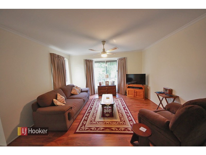 44 Mountain Blue Drive, Kallangur QLD 4503