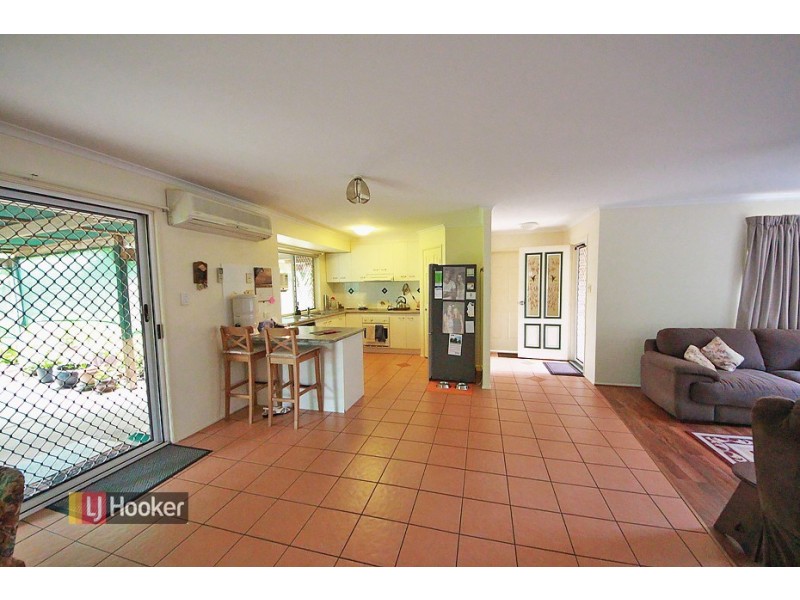 44 Mountain Blue Drive, Kallangur QLD 4503