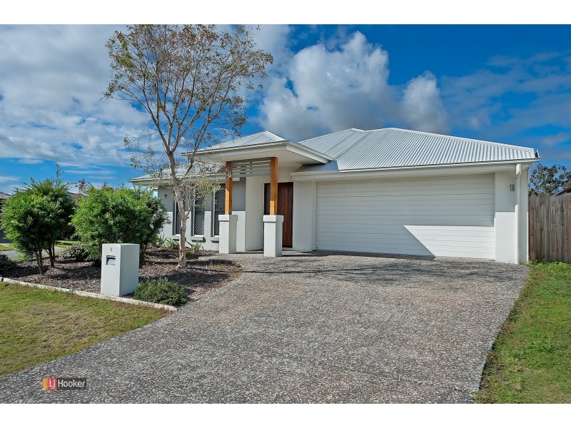 1 Dickson Crescent, North Lakes QLD 4509