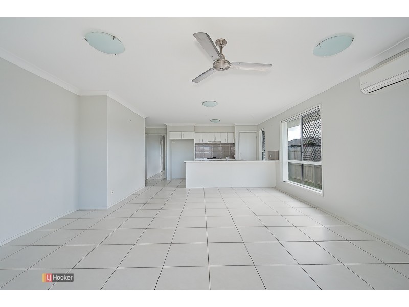 1 Dickson Crescent, North Lakes QLD 4509