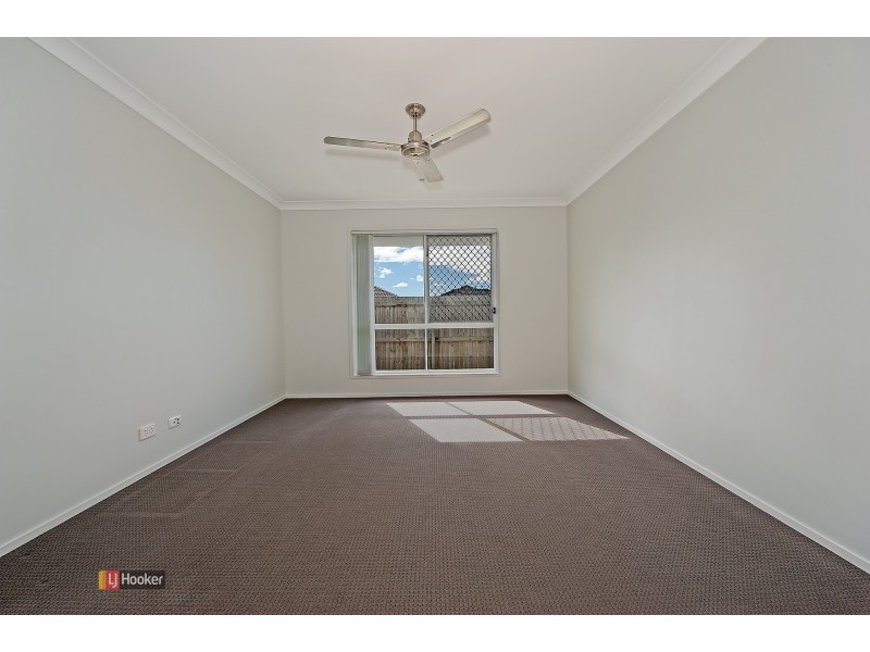 1 Dickson Crescent, North Lakes QLD 4509