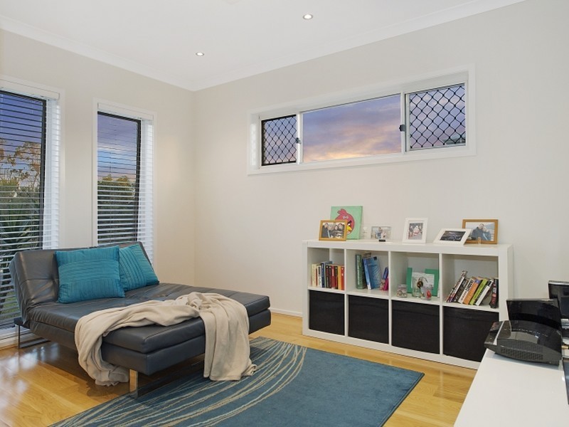 8 Capricorn Circuit, North Lakes QLD 4509
