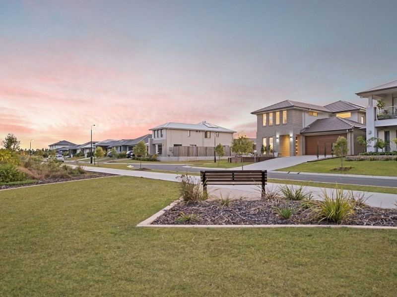 8 Capricorn Circuit, North Lakes QLD 4509