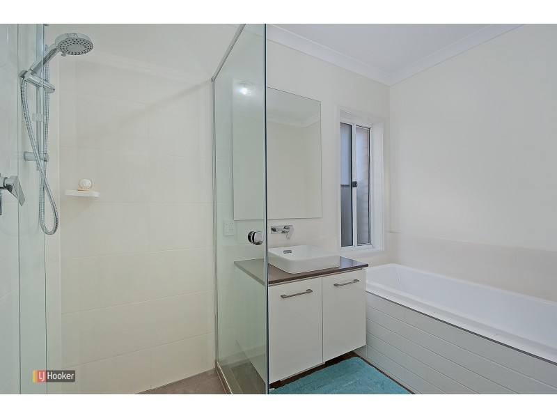 33 Campbell Drive, Mango Hill QLD 4509