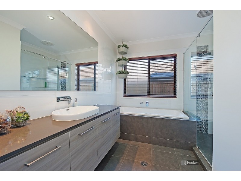 18 Timbury Street, Mango Hill QLD 4509