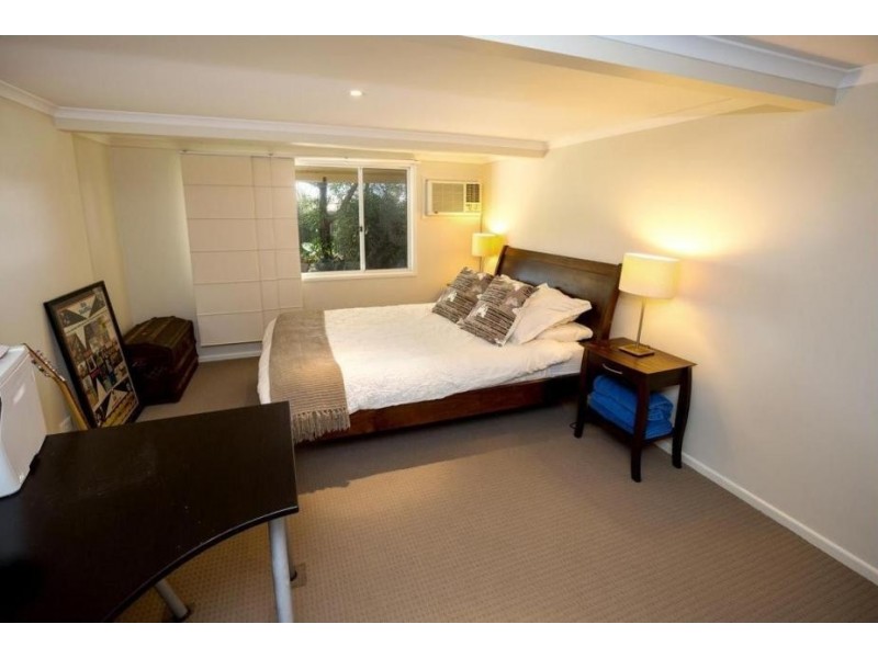 595 Oxley Ave, Scarborough QLD 4020