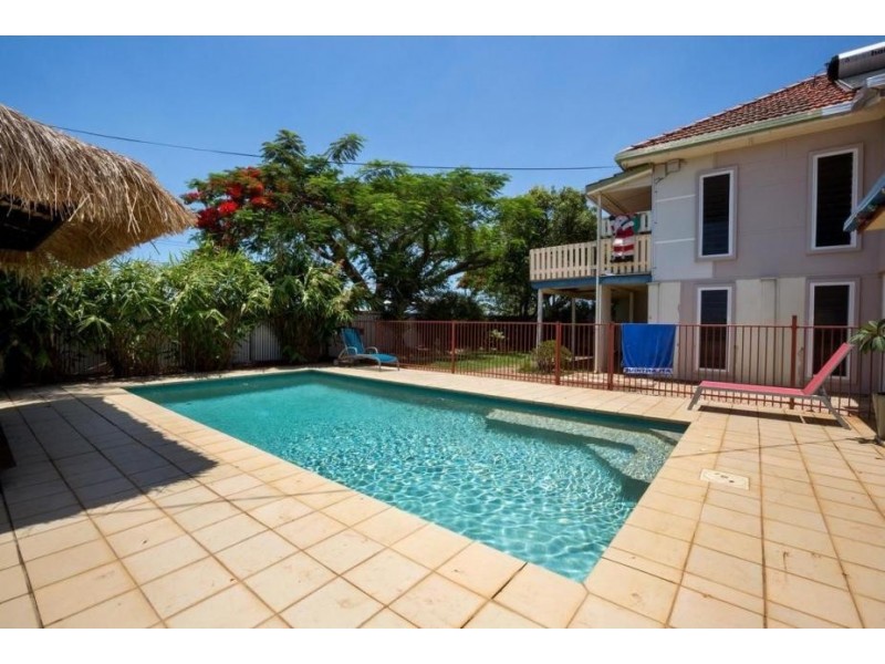 595 Oxley Ave, Scarborough QLD 4020