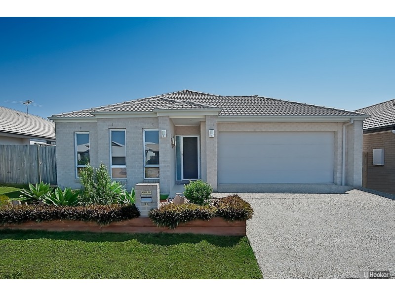 28 Williams Crescent, North Lakes QLD 4509