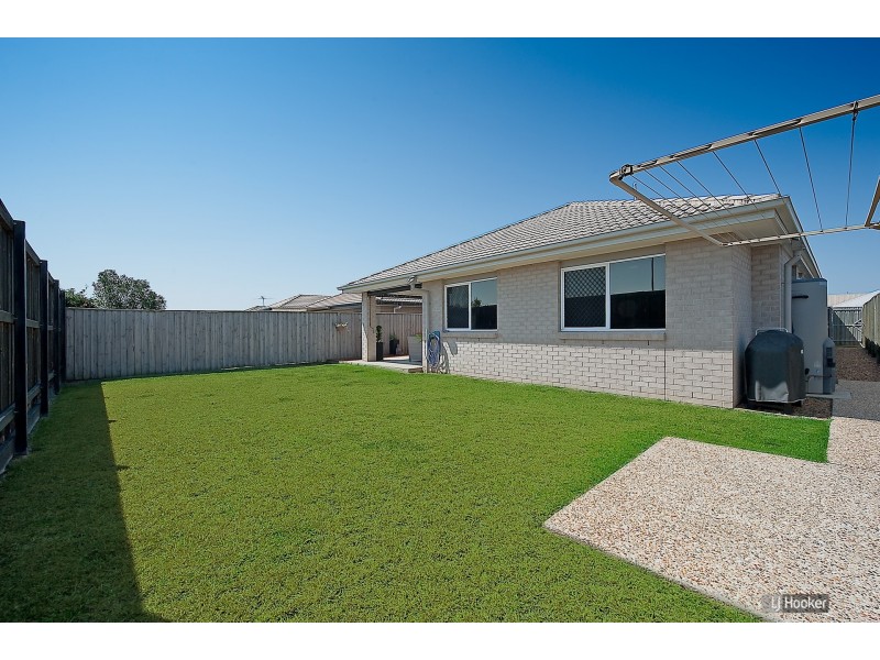 28 Williams Crescent, North Lakes QLD 4509
