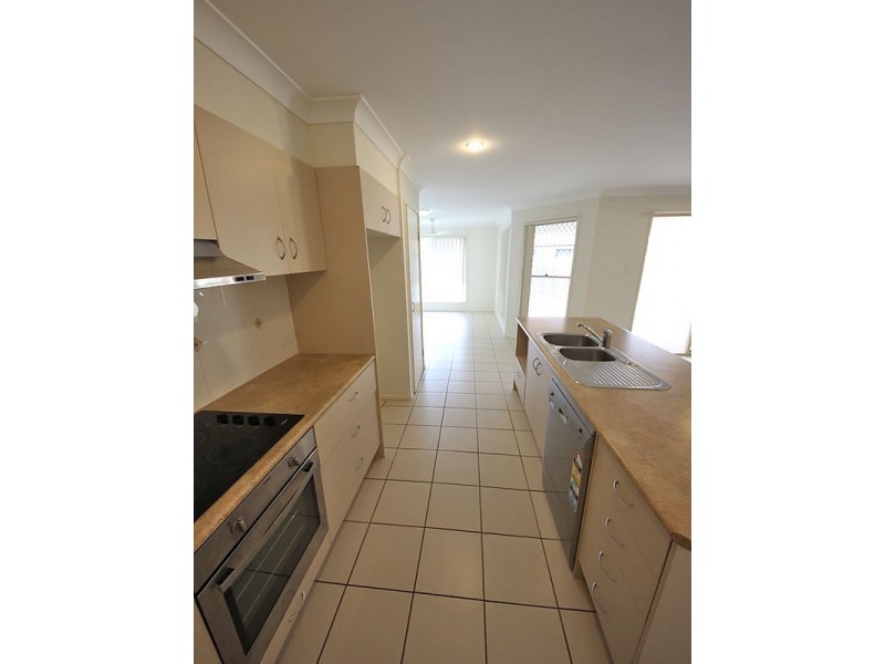 27 Lennon Blvd, Narangba QLD 4504