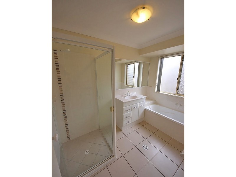 27 Lennon Blvd, Narangba QLD 4504