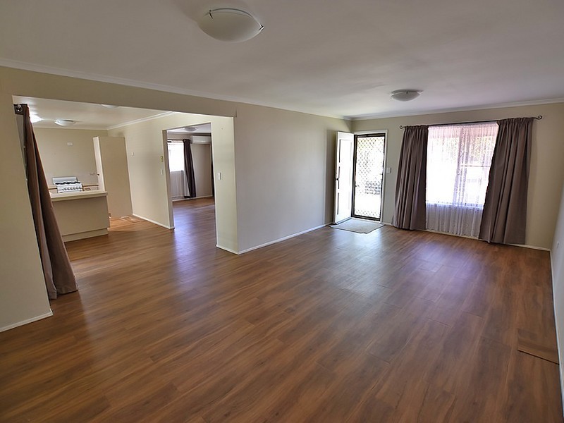 9 Paul St, Kallangur QLD 4503