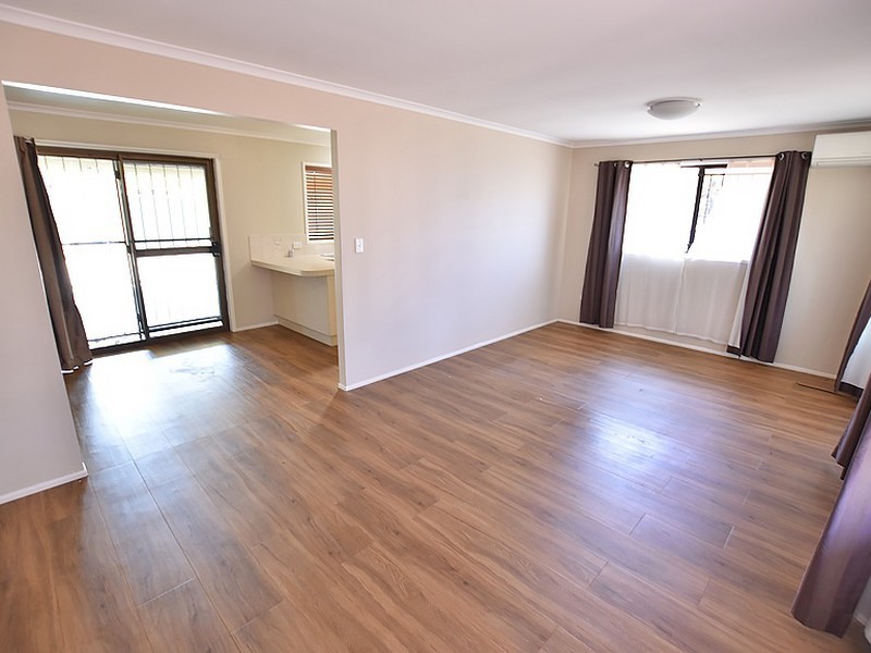 9 Paul St, Kallangur QLD 4503