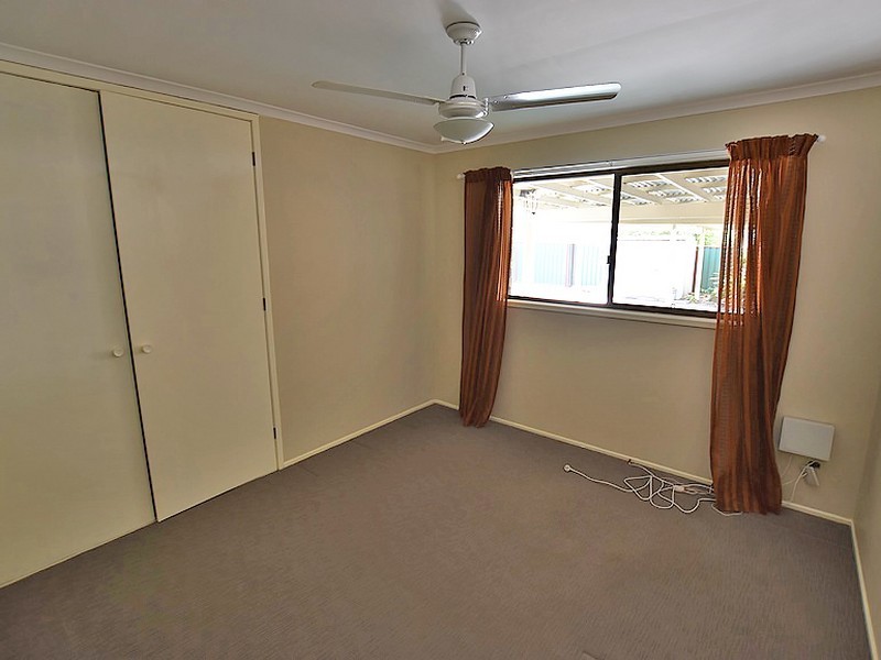 9 Paul St, Kallangur QLD 4503