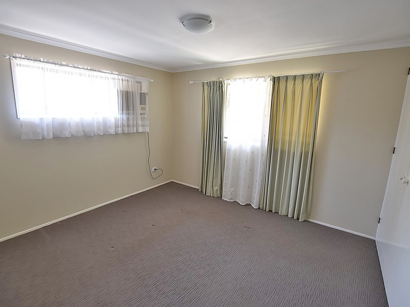 9 Paul St, Kallangur QLD 4503