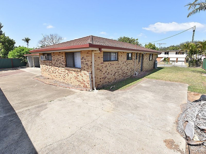 9 Paul St, Kallangur QLD 4503