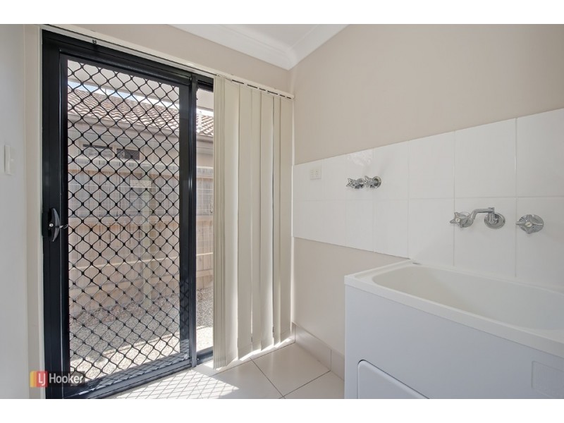 7 Nina Cres, North Lakes QLD 4509