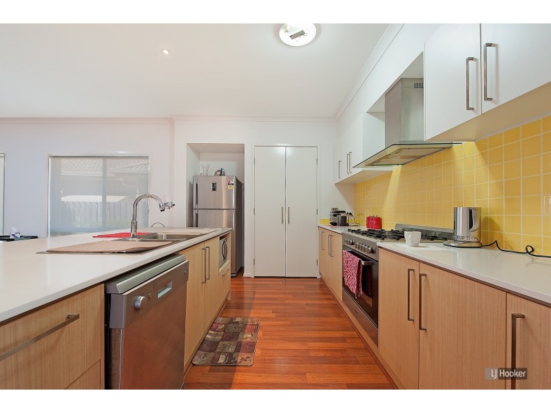 8 Lanagan Circuit, North Lakes QLD 4509