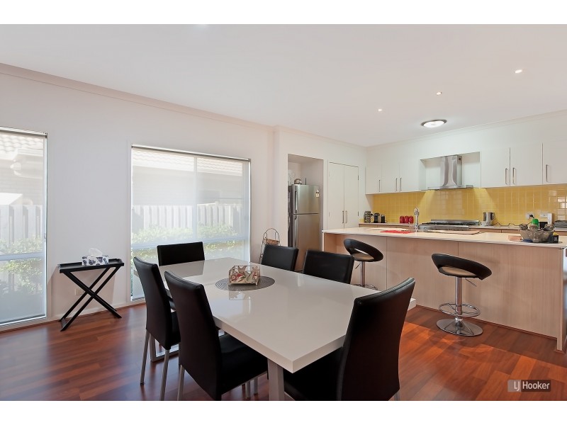 8 Lanagan Circuit, North Lakes QLD 4509