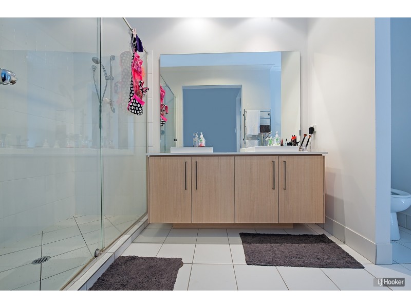 8 Lanagan Circuit, North Lakes QLD 4509