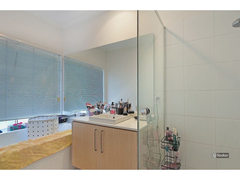 8 Lanagan Circuit, North Lakes QLD 4509