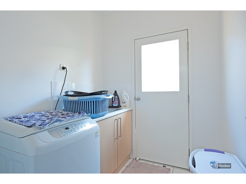 8 Lanagan Circuit, North Lakes QLD 4509