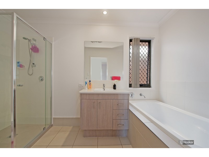 6 Cowley Street, Mango Hill QLD 4509