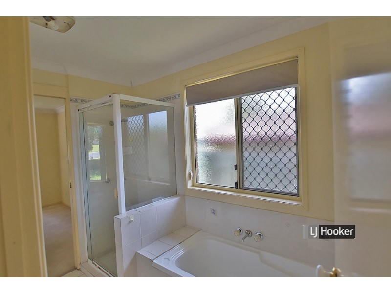 4 Sassafras Street, Morayfield QLD 4506