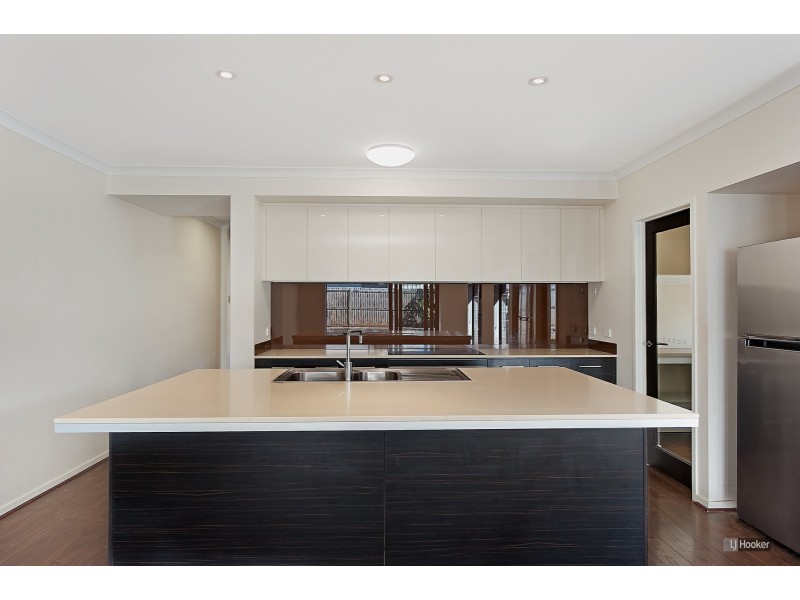 11 Edmund Circuit, North Lakes QLD 4509