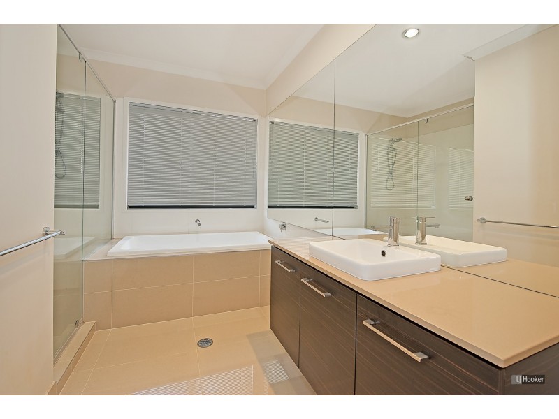 11 Edmund Circuit, North Lakes QLD 4509