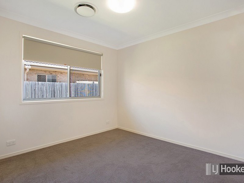 54 Mackintosh Drive, North Lakes QLD 4509