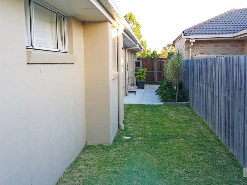 54 Mackintosh Drive, North Lakes QLD 4509